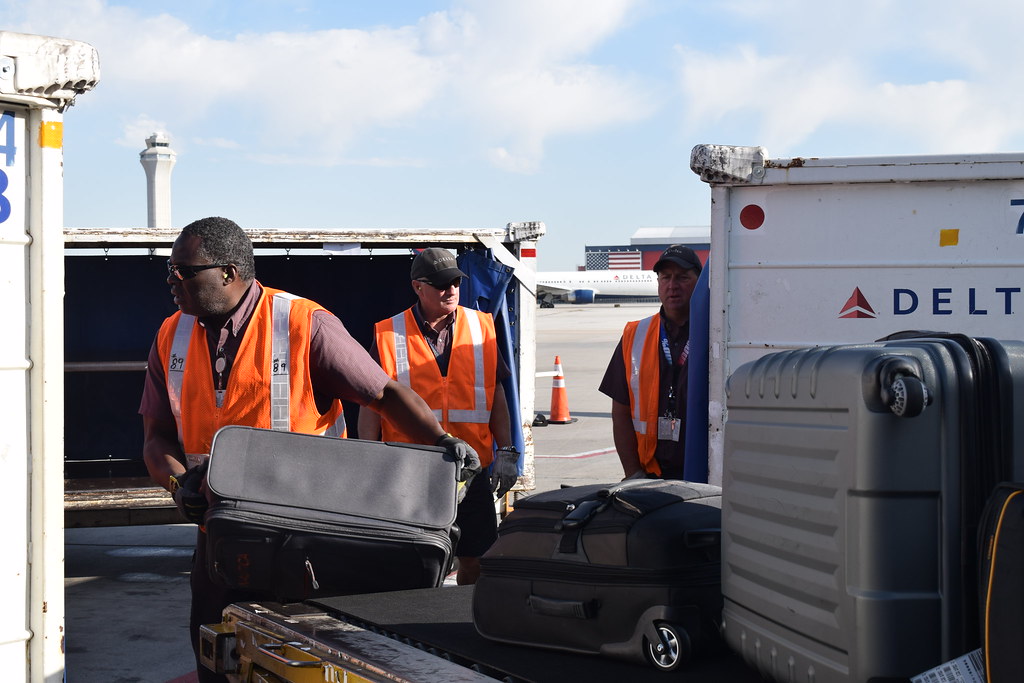 Airport Ground Staff Jobs in Italy: High-Salary Opportunities and Requirements Airport Ground Staff Jobs in Italy: High-Salary Opportunities and Requirements