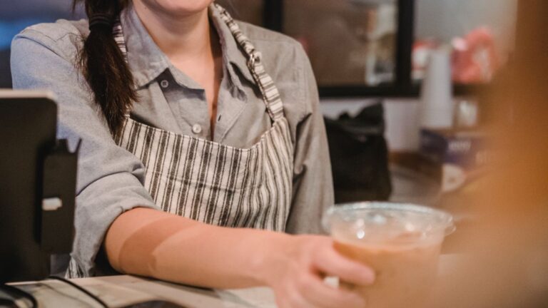 Starbucks Careers 2026 – Jobs Hiring Now: Pay, Benefits & Requirements