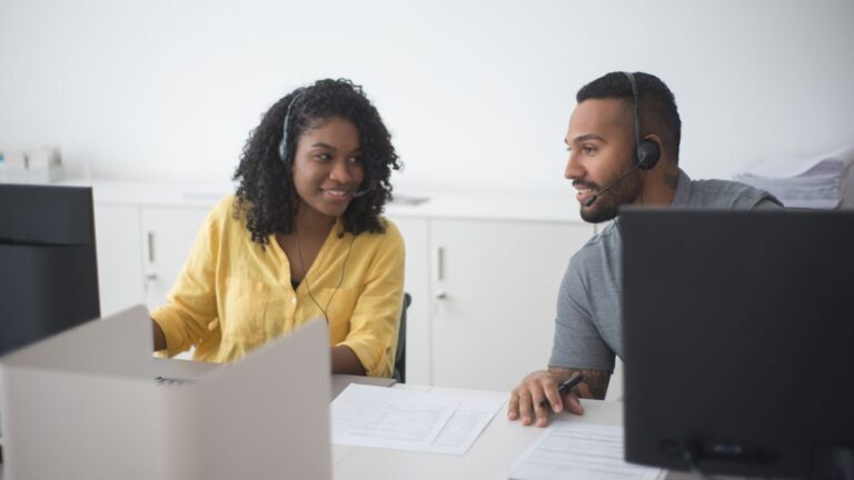 Customer Service Jobs – Hiring Now in the USA