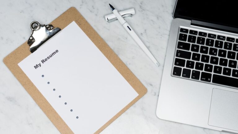 How to Make a Good Resume for a Job in the USA