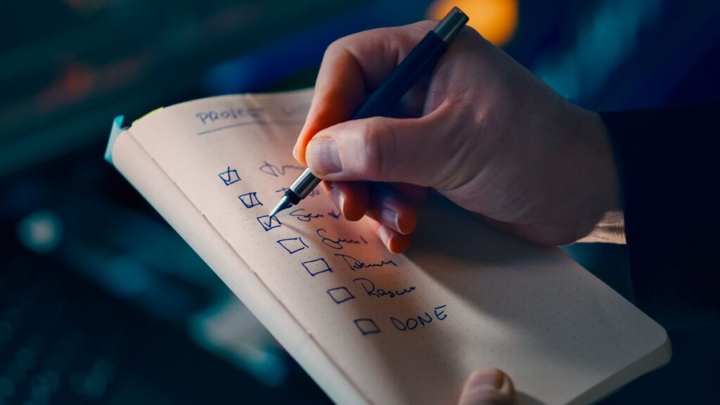 Resume Checklist: 20 Things to Check Before Sending It