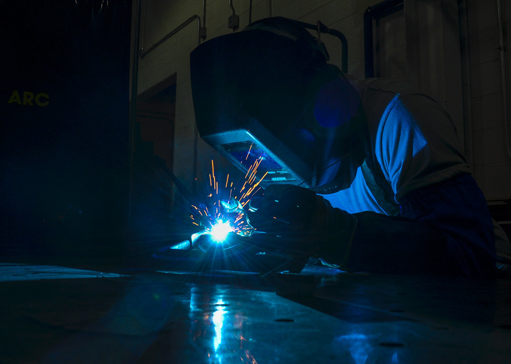 Welder Jobs in Italy: High-Salary Opportunities and Requirements Welder Jobs in Italy: High-Salary Opportunities and Requirements
